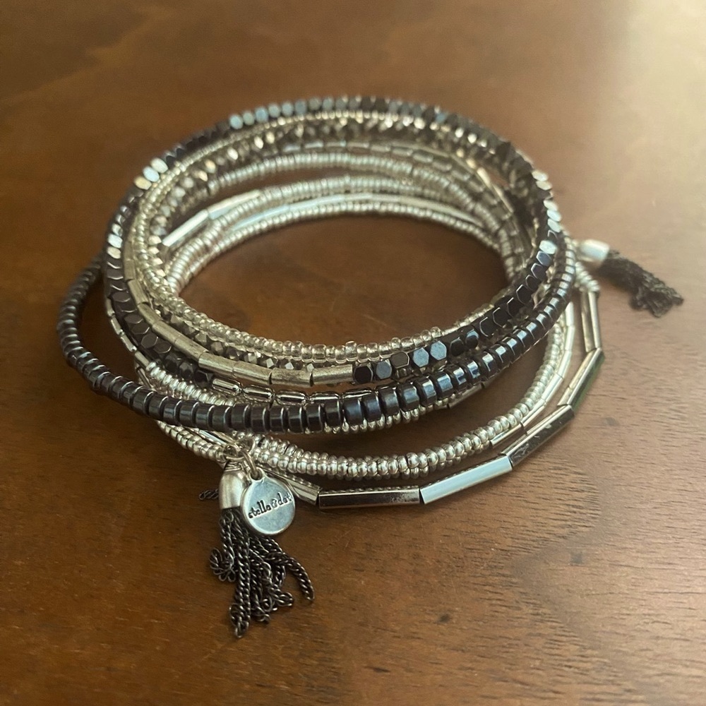 Stella & Dot Memory Wire Bracelet